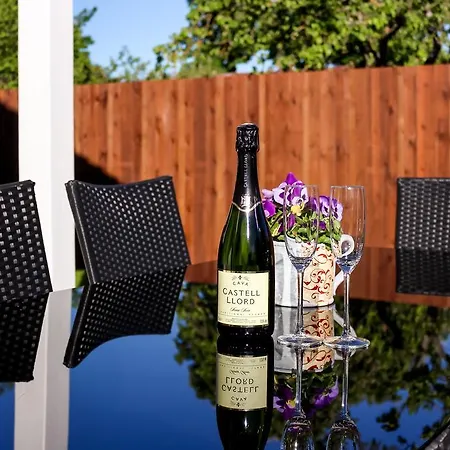 펜션 Kasekese Holiday With Sauna And Garden *