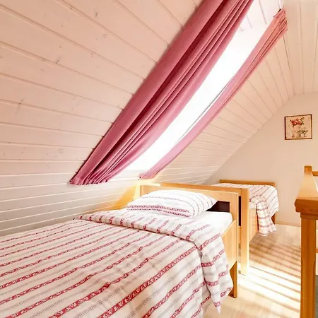 펜션 Kasekese Holiday With Sauna And Garden