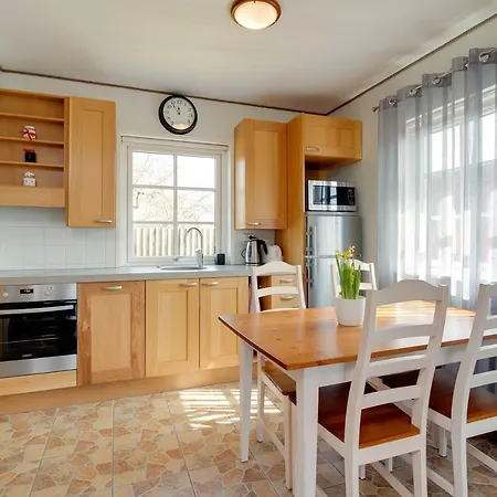 Kasekese Holiday With Sauna And Garden