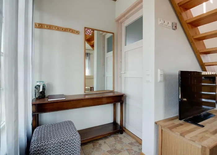 Kasekese Holiday With Sauna And Garden بيت للعطل كوريسارِ